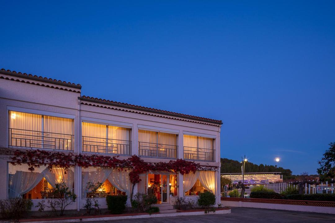 Hoetel Le Castellan Istres Exterior photo