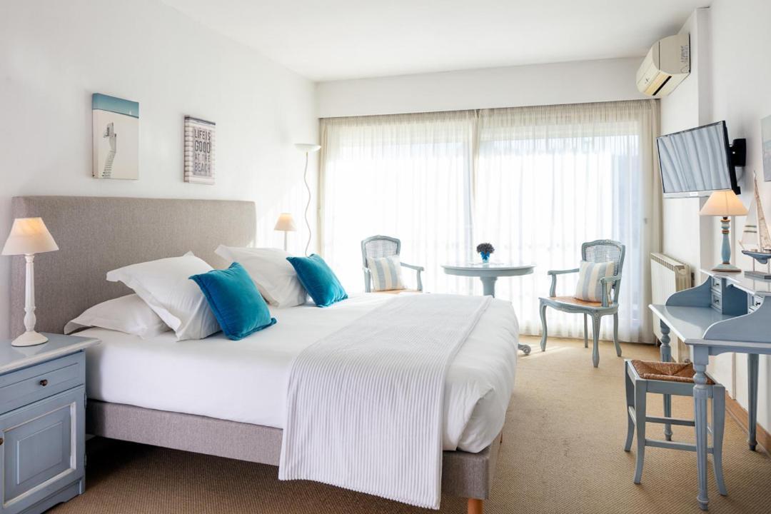 Hoetel Le Castellan Istres Room photo